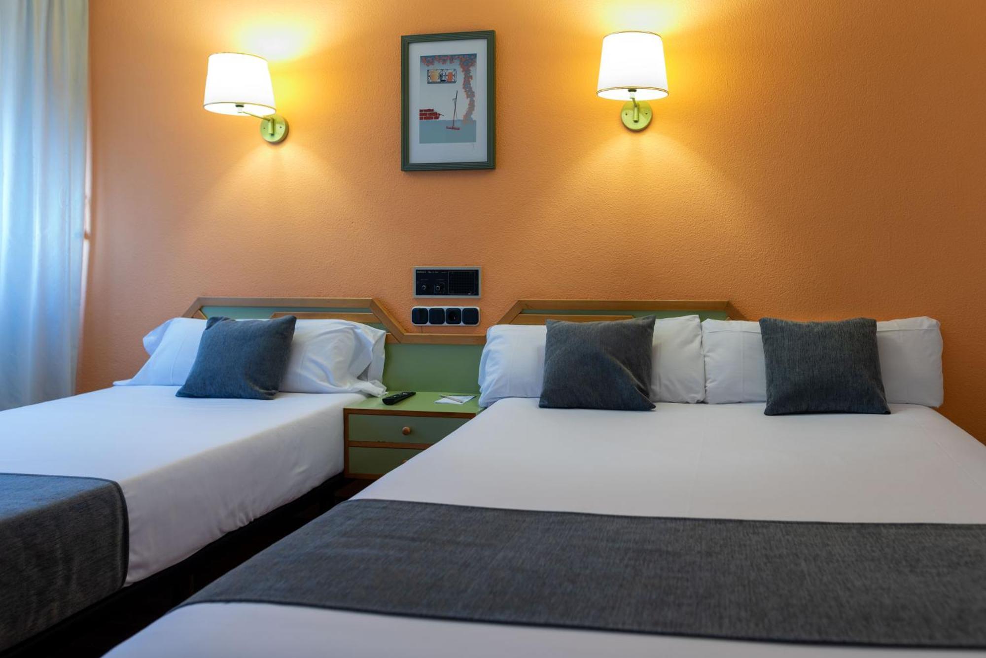 Hotel Torres Guijuelo Buitenkant foto
