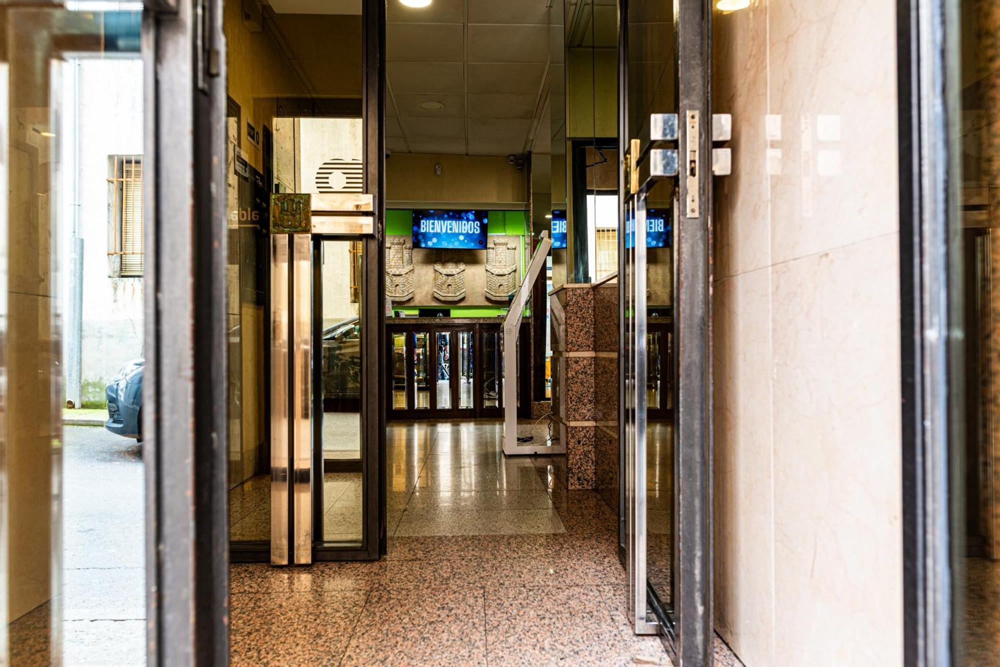 Hotel Torres Guijuelo Buitenkant foto