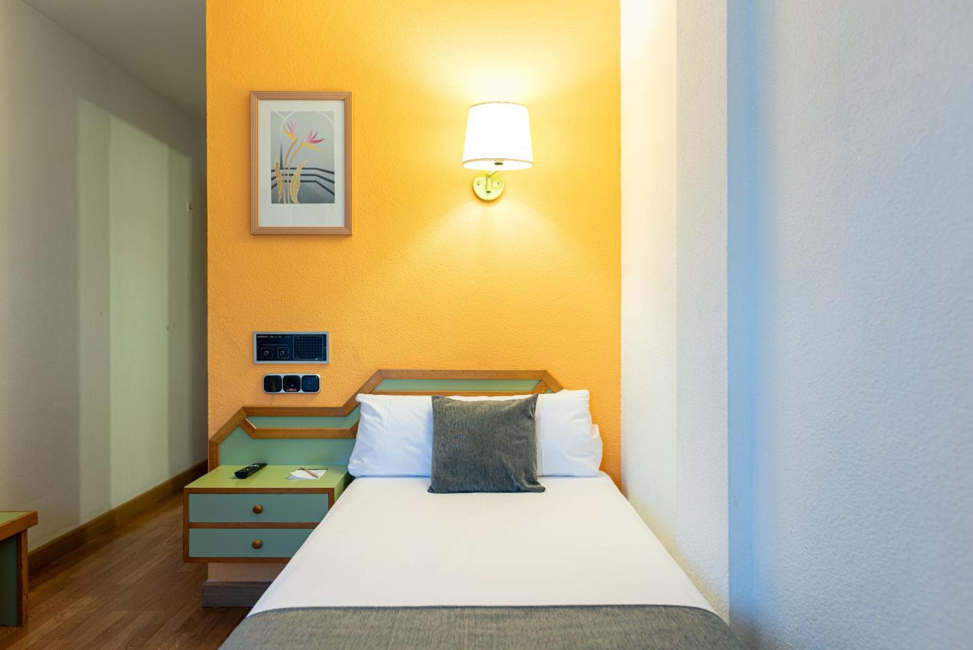 Hotel Torres Guijuelo Buitenkant foto